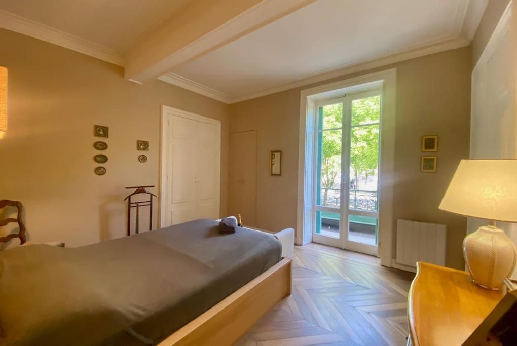 Appartamento L'Historien - Avec Balcon Coeur De Nîmes Esterno foto